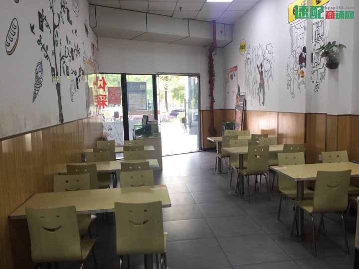 (新鲜出炉)大学城餐饮一条街临街快餐店转.